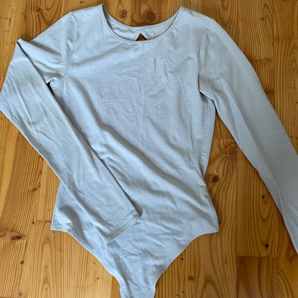 Aritzia TNA Hinterland bodysuit in lune - Picture 1 of 2